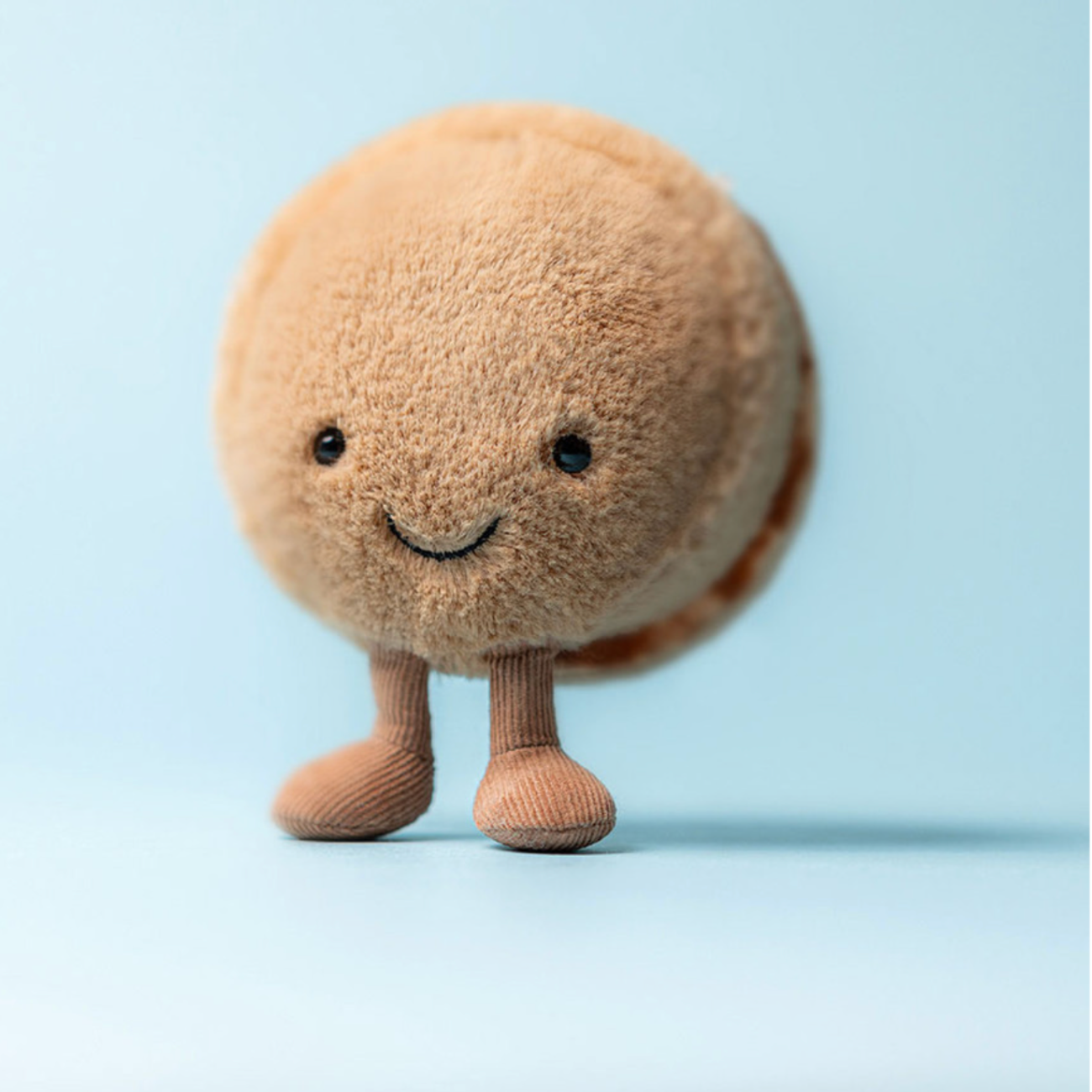 Amuseables Mona Macaron